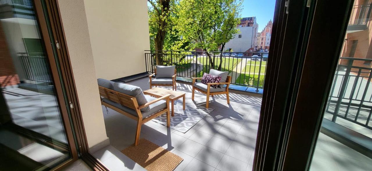 Komfortowy Apartament Przy Bramie Targowej Z Tarasem- Old Town Elblag Esterno foto